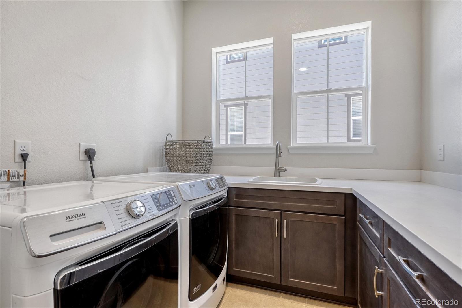 8024 S Kewaunee Street