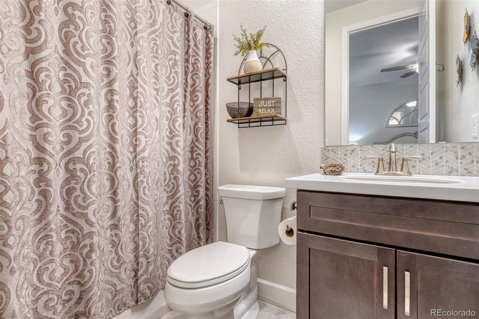 8024 S Kewaunee Street