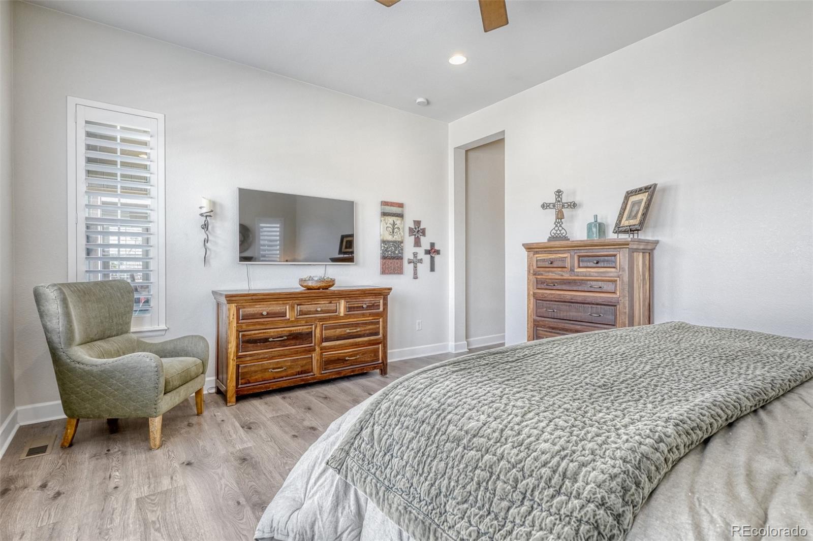 8024 S Kewaunee Street