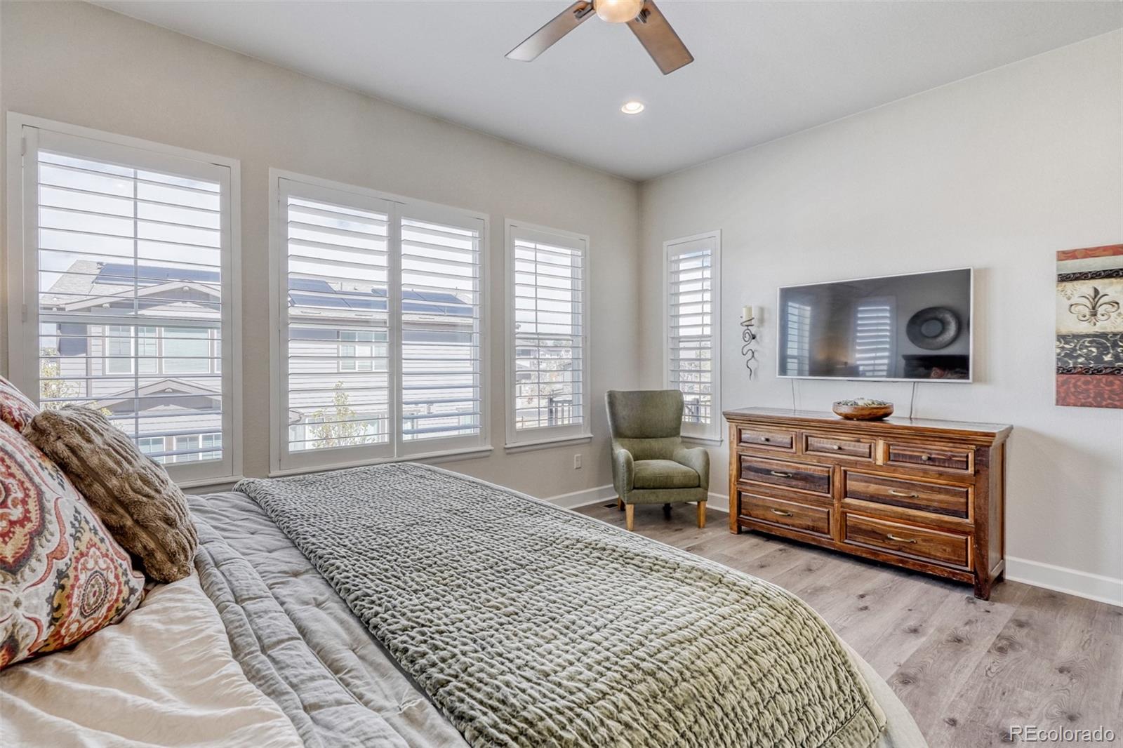 8024 S Kewaunee Street