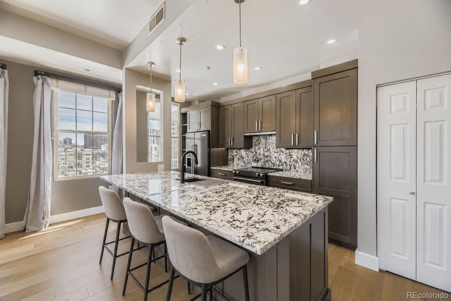 475 W 12th Avenue Unit: 7E