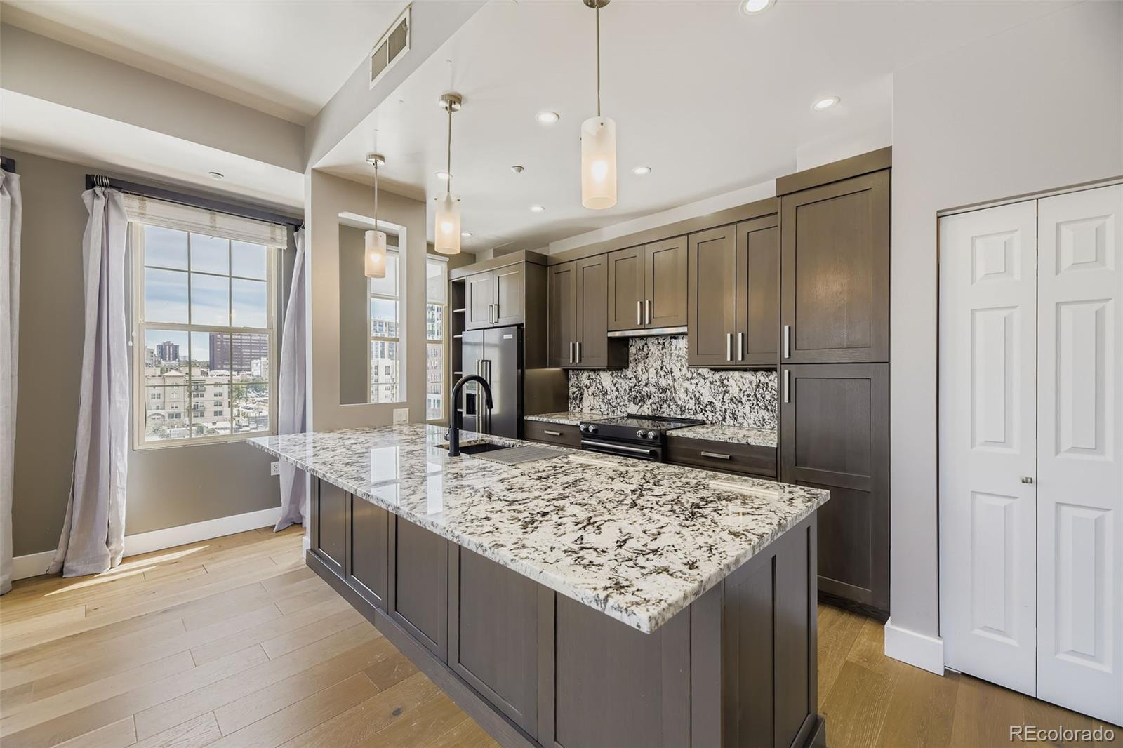 475 W 12th Avenue Unit: 7E