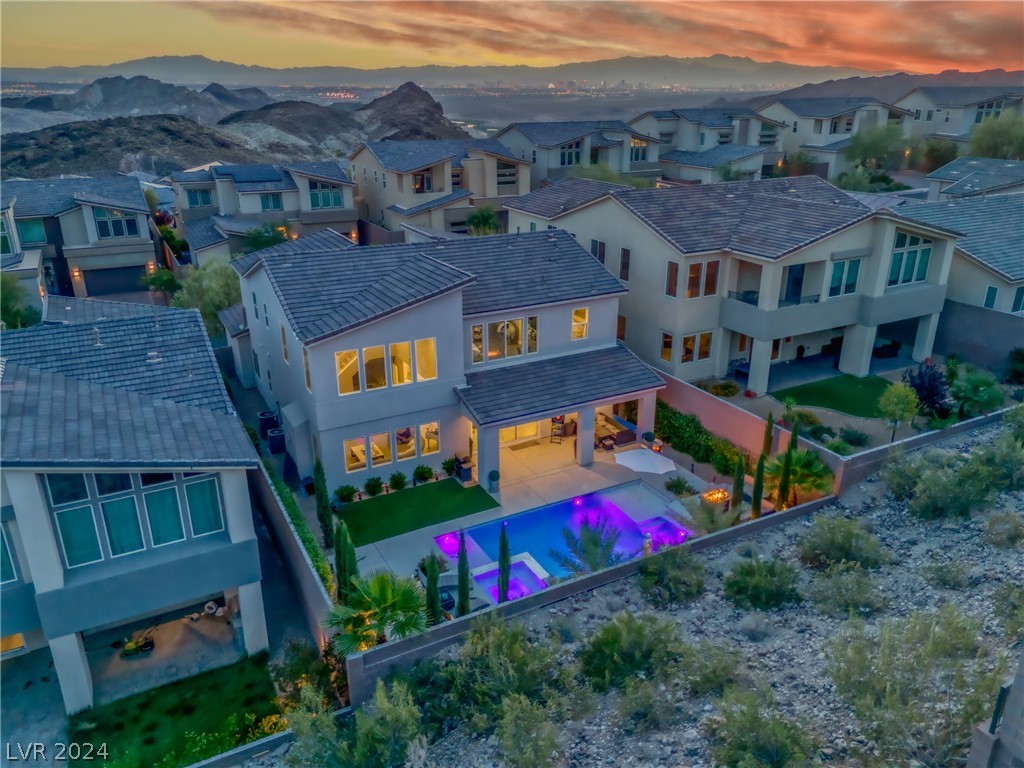 32 Vista Outlook Street