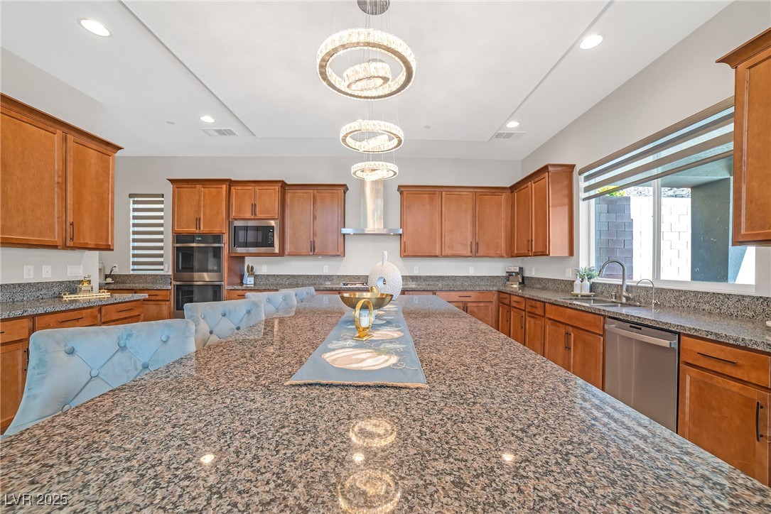 8 Hilltop Crest Street