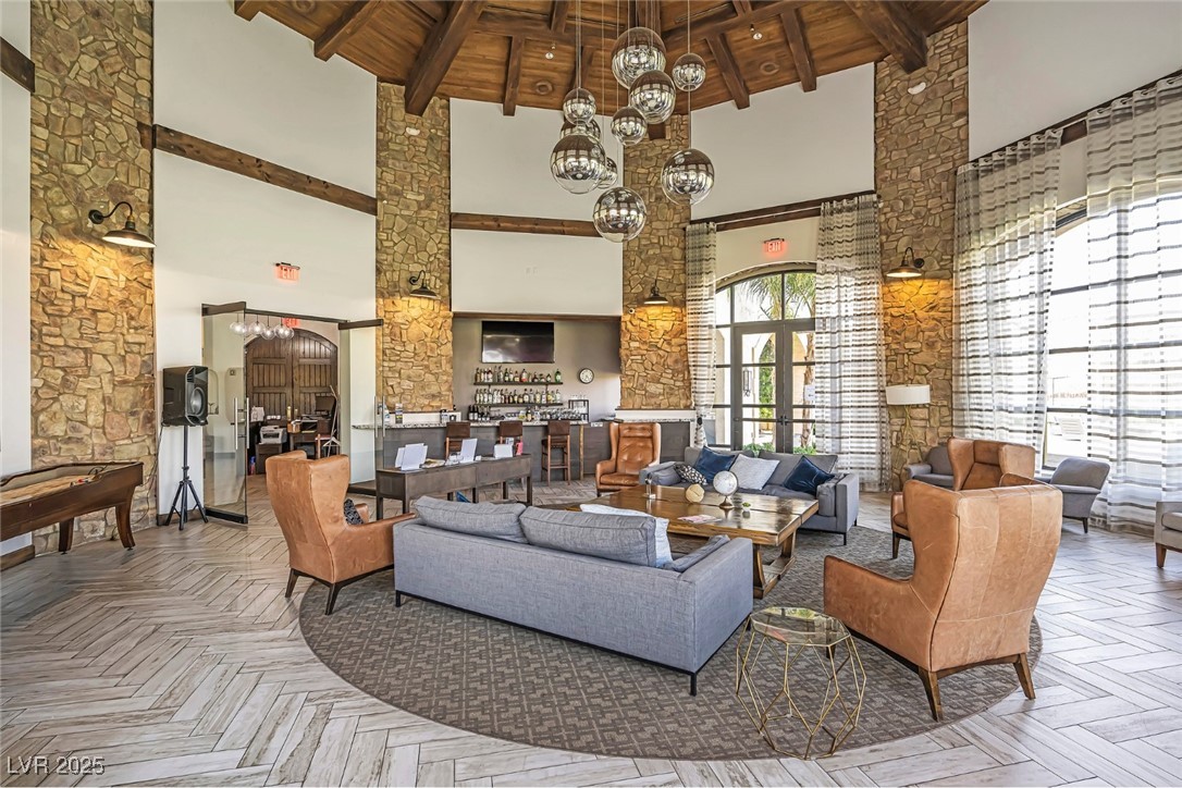 8 Hilltop Crest Street