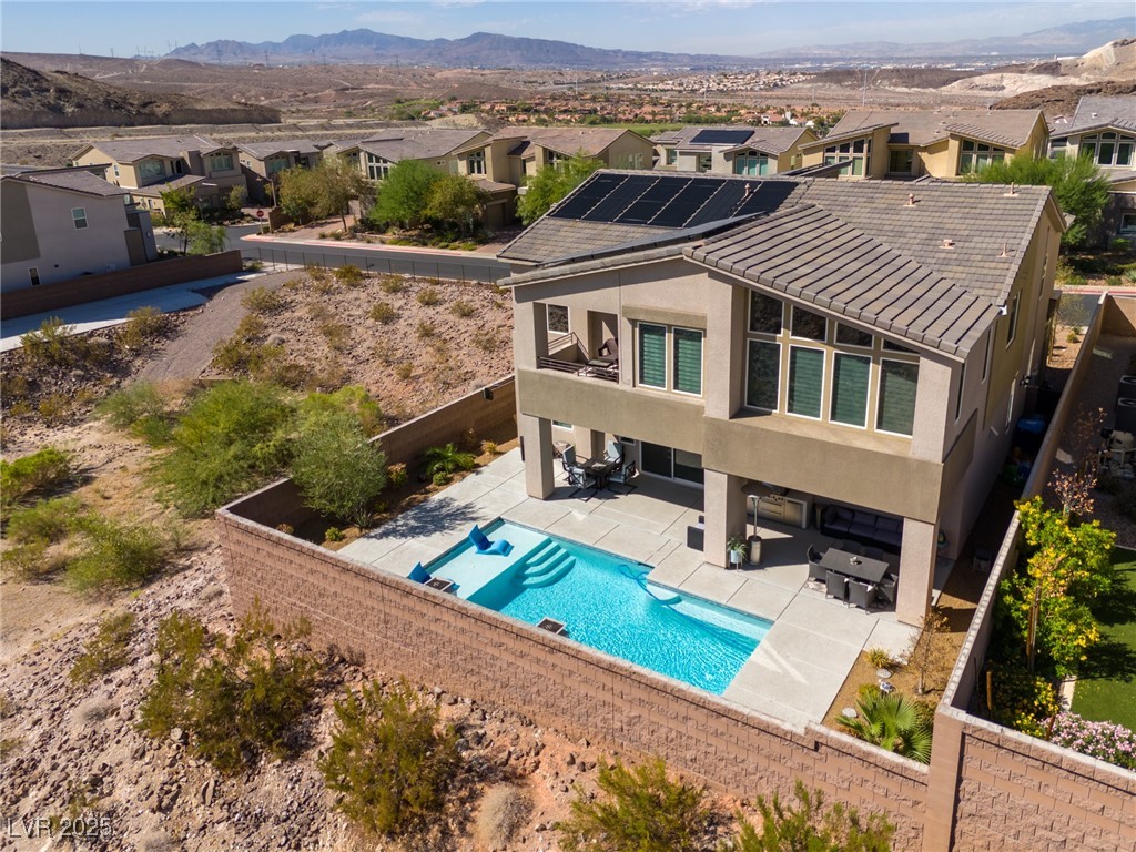 8 Hilltop Crest Street