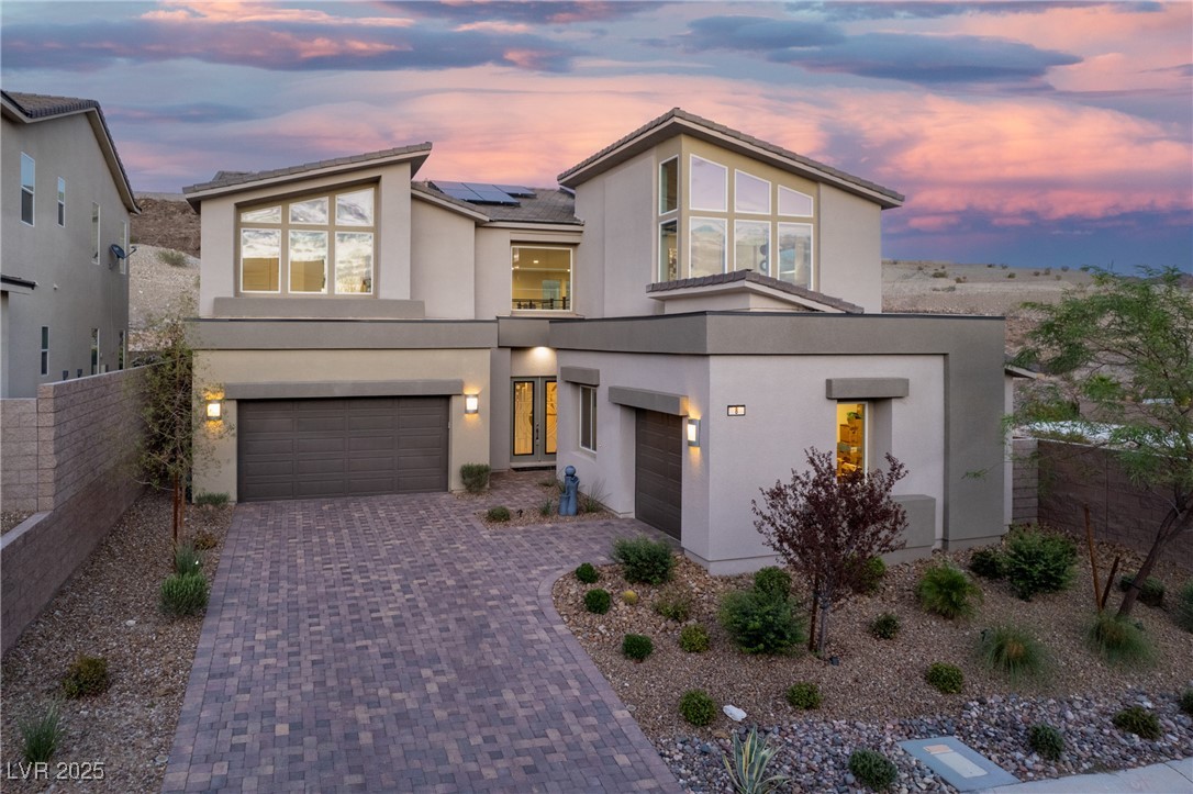 8 Hilltop Crest Street