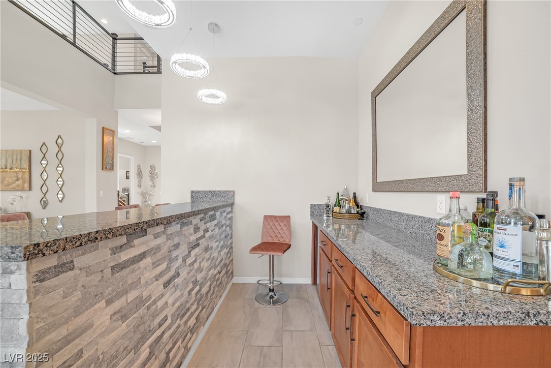 8 Hilltop Crest Street