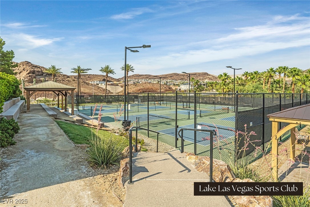 64 Strada Principale 307