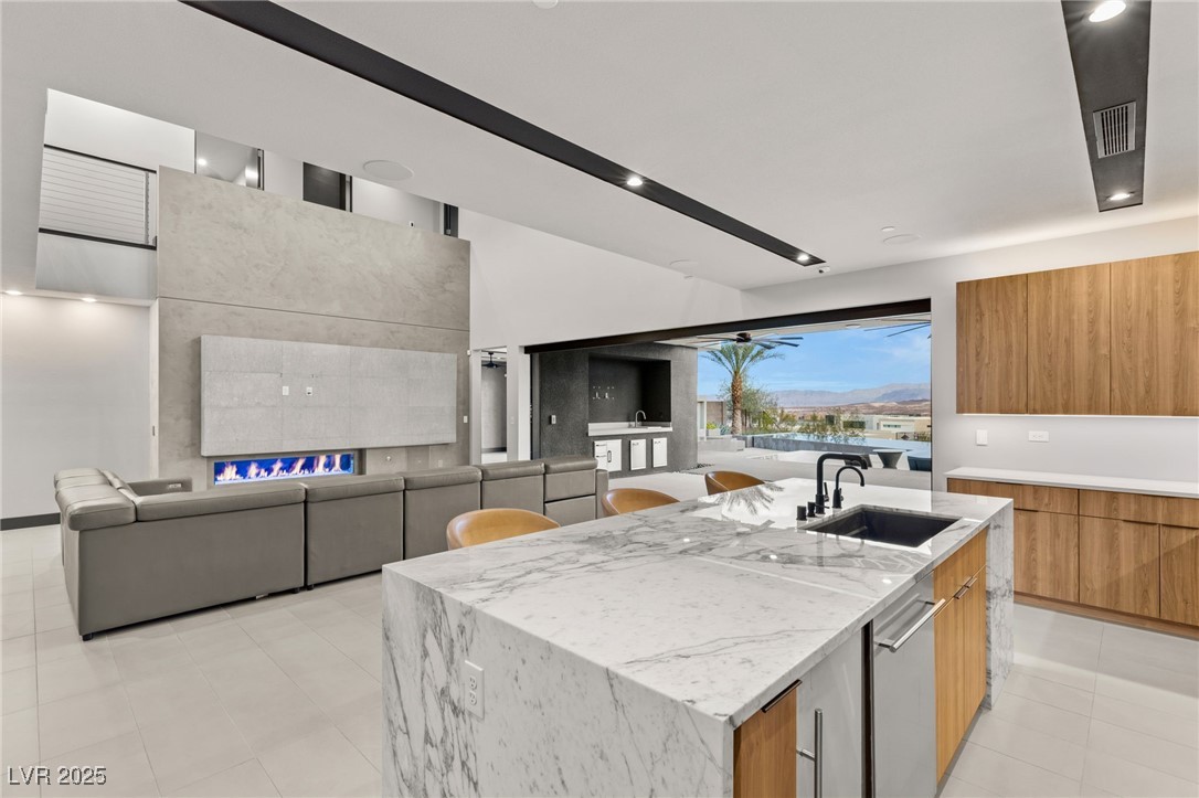 12 Falling Canyon Court