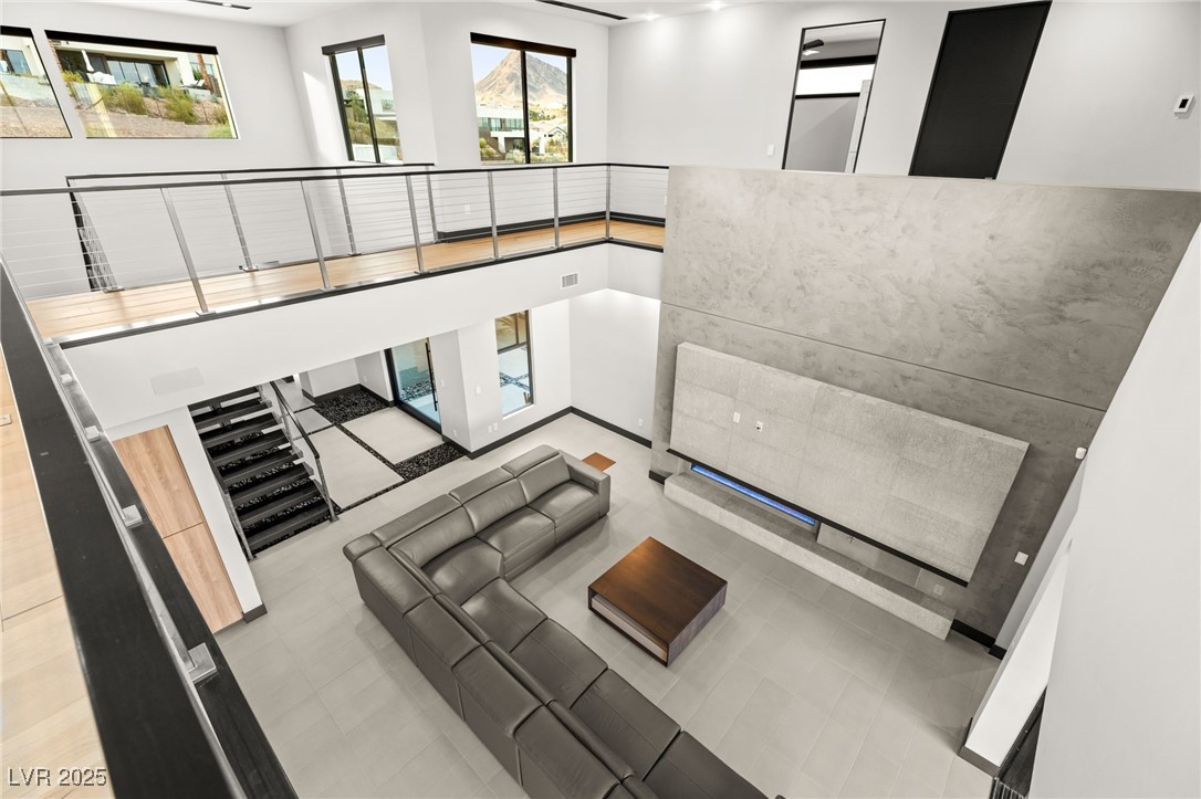 12 Falling Canyon Court