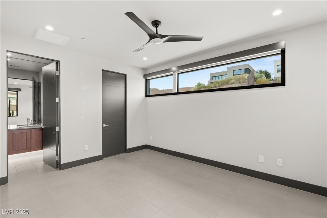 12 Falling Canyon Court