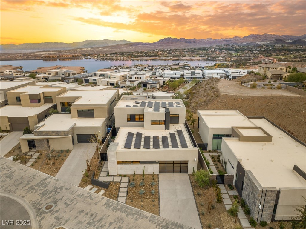 12 Falling Canyon Court