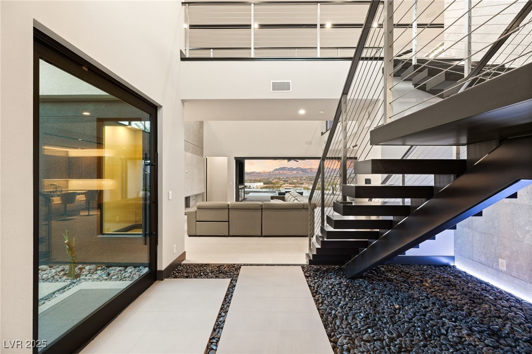 12 Falling Canyon Court