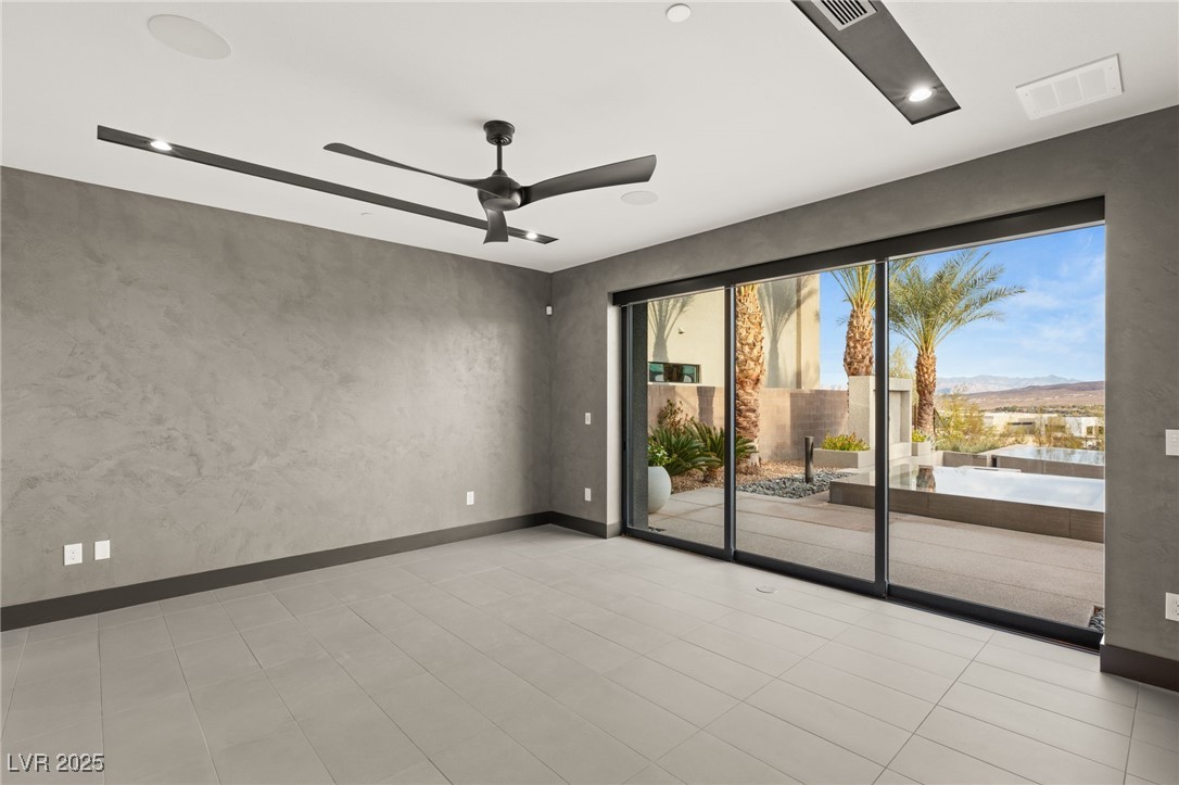 12 Falling Canyon Court
