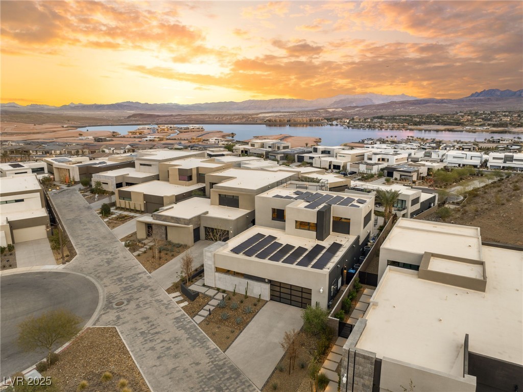 12 Falling Canyon Court