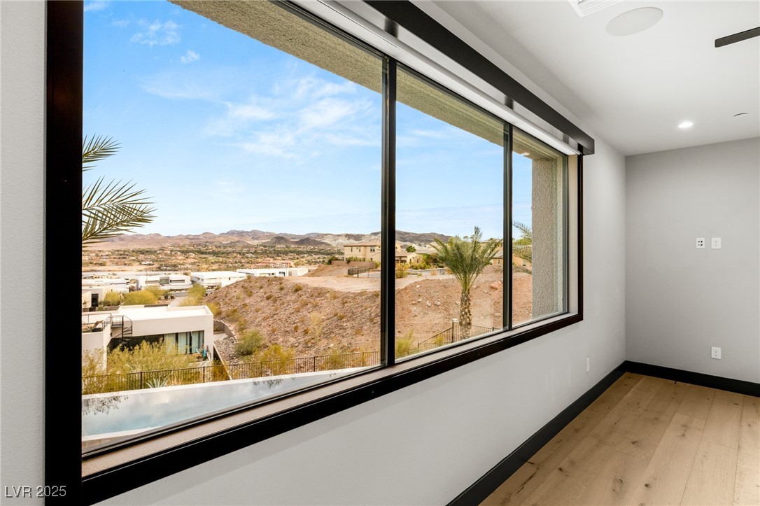 12 Falling Canyon Court