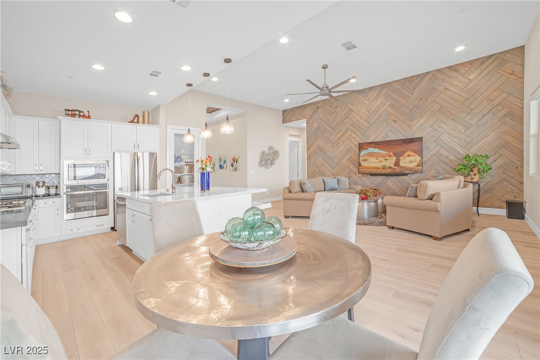 44 Alta Cascata Place