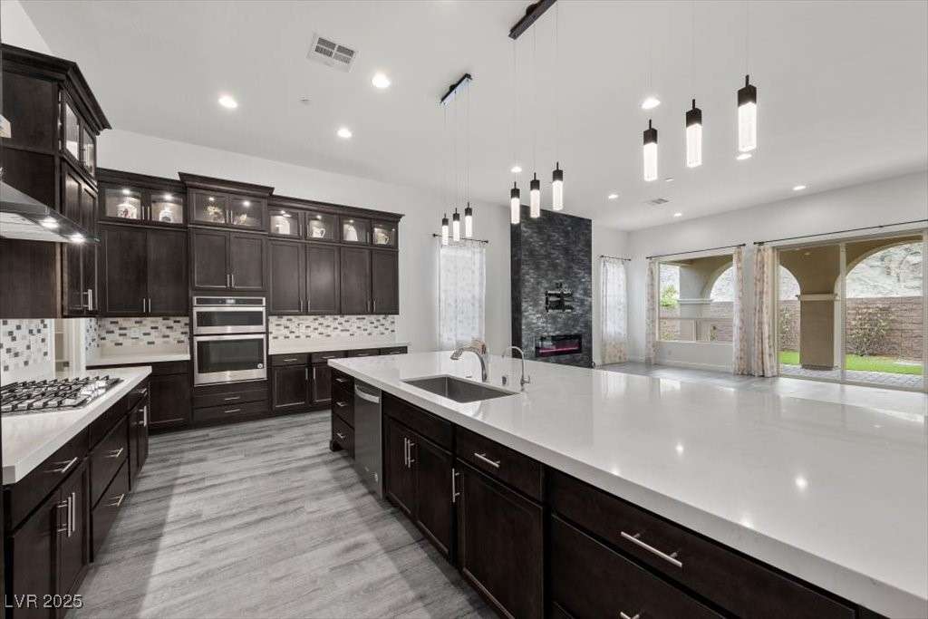 26 Costa Tropical Drive