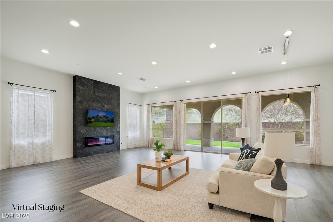 26 Costa Tropical Drive