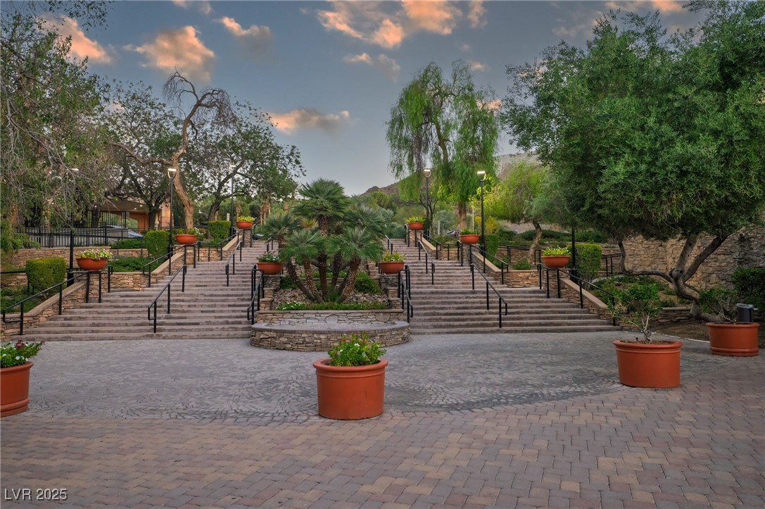 26 Costa Tropical Drive