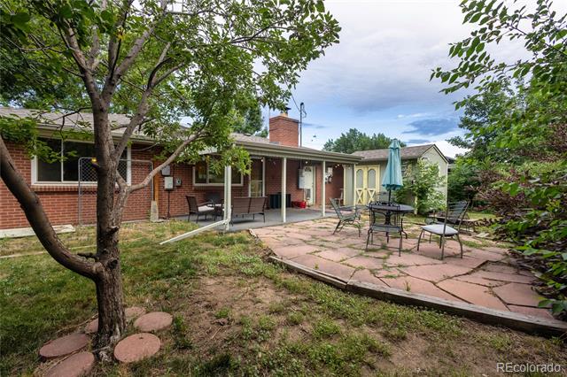 6077 Flower Street