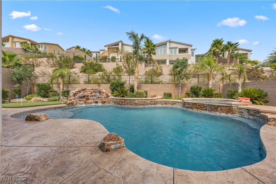 28 Vista Outlook Street