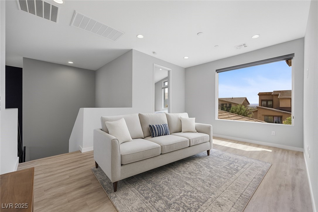 28 Vista Outlook Street