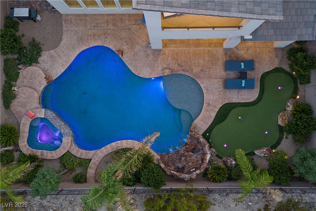 28 Vista Outlook Street