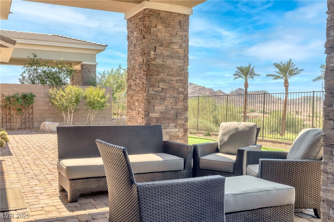 29 Porto Malaga Street