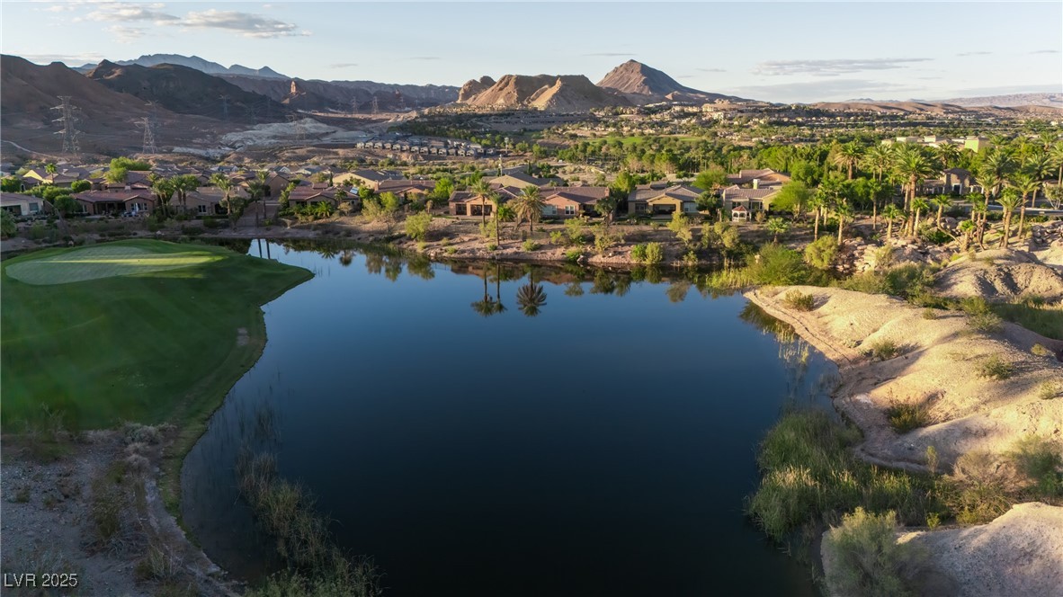 29 Porto Malaga Street