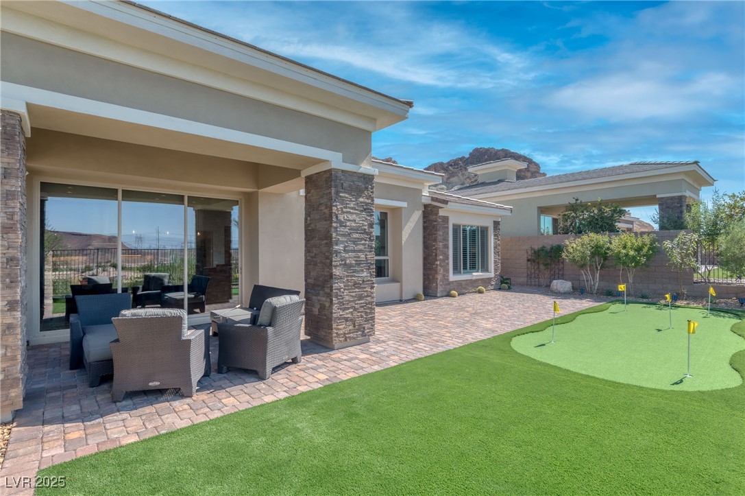 29 Porto Malaga Street