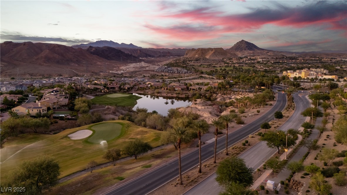 29 Porto Malaga Street