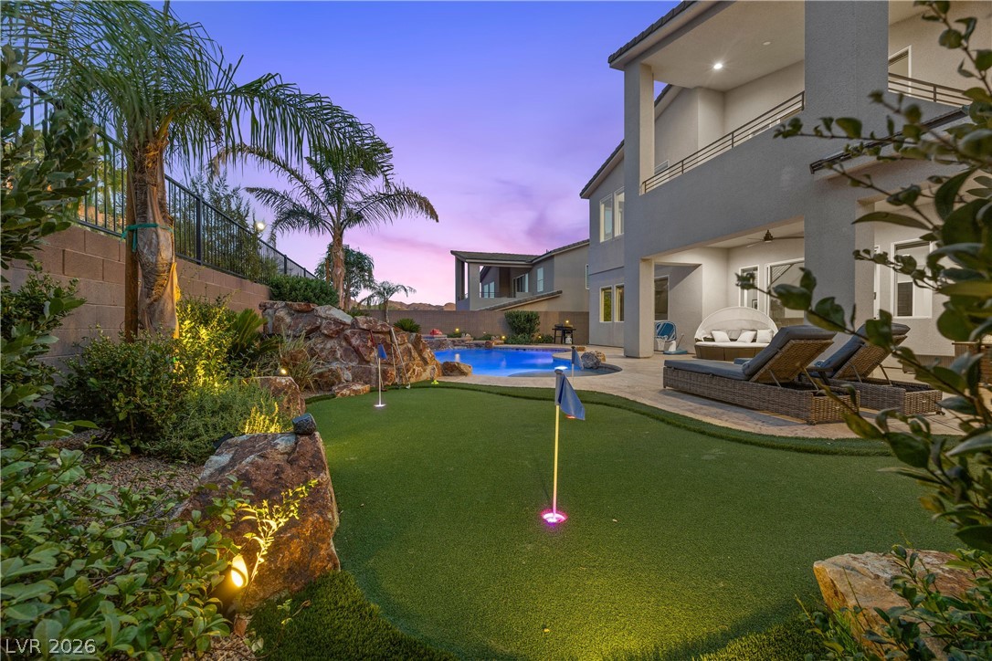 28 Vista Outlook Street