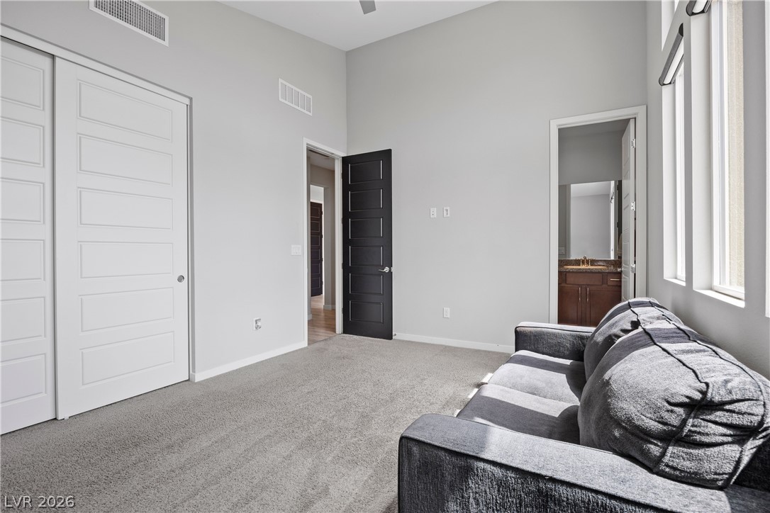 28 Vista Outlook Street