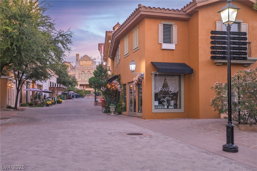 9 Porto Malaga Street