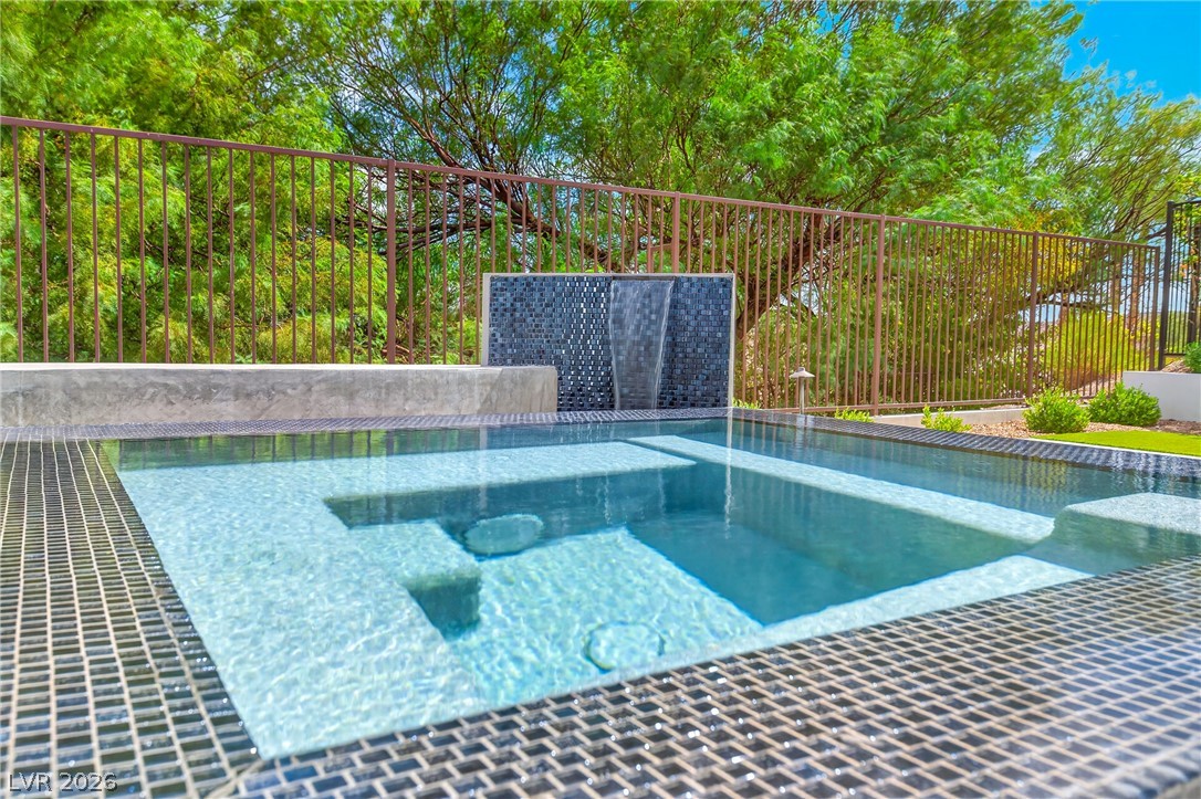 10 Camino La Venta Court