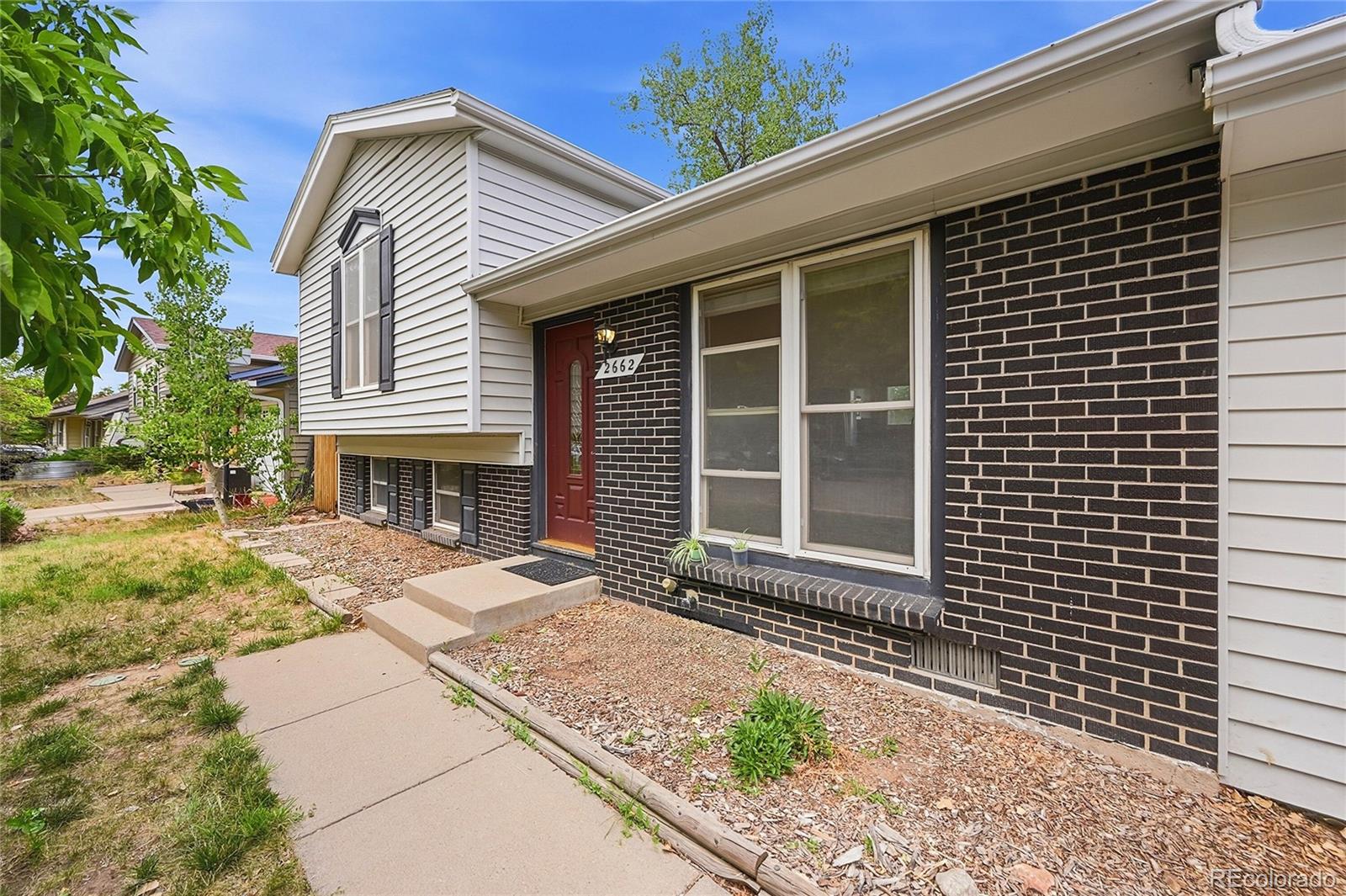 2662 S Mobile Way