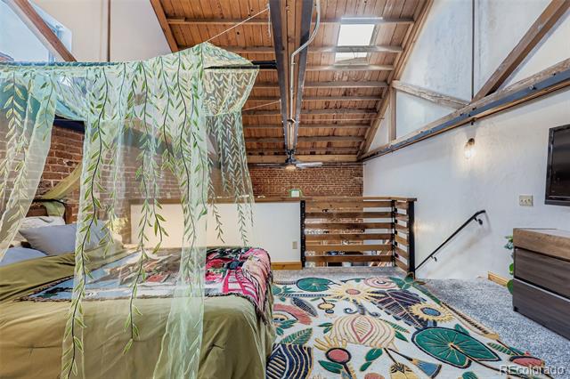 3033 Blake Street Unit: 109