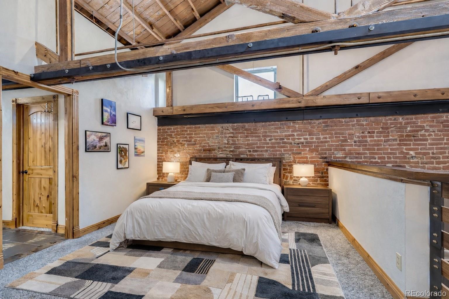 3033 Blake Street Unit: 109