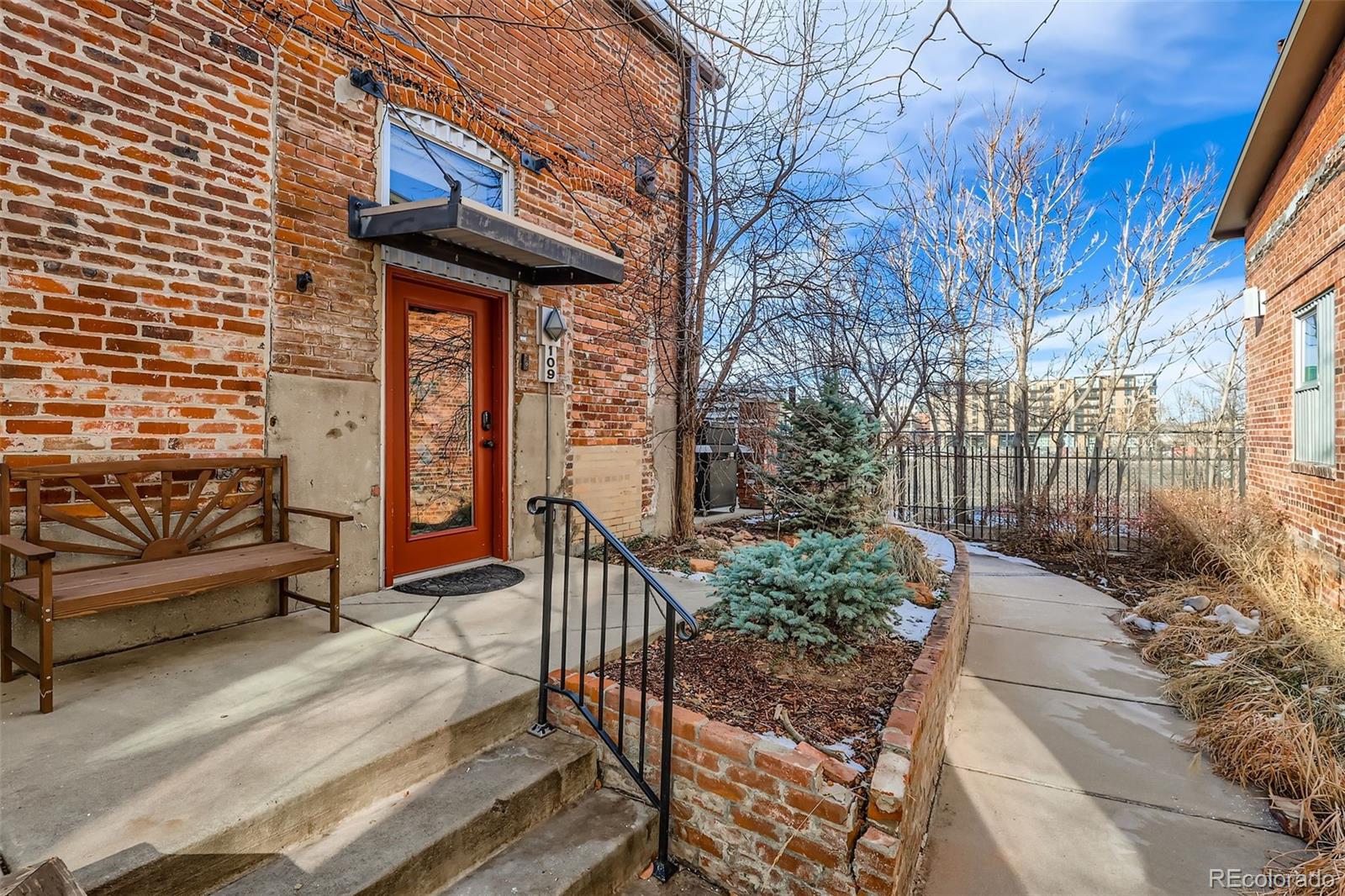 3033 Blake Street Unit: 109