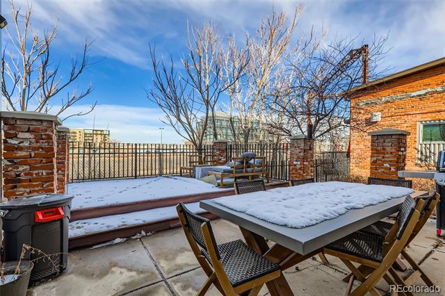 3033 Blake Street Unit: 109