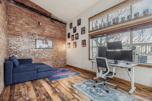 3033 Blake Street Unit: 109