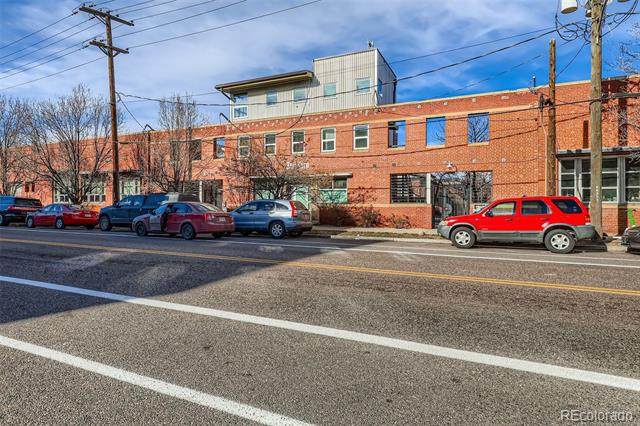 3033 Blake Street Unit: 109