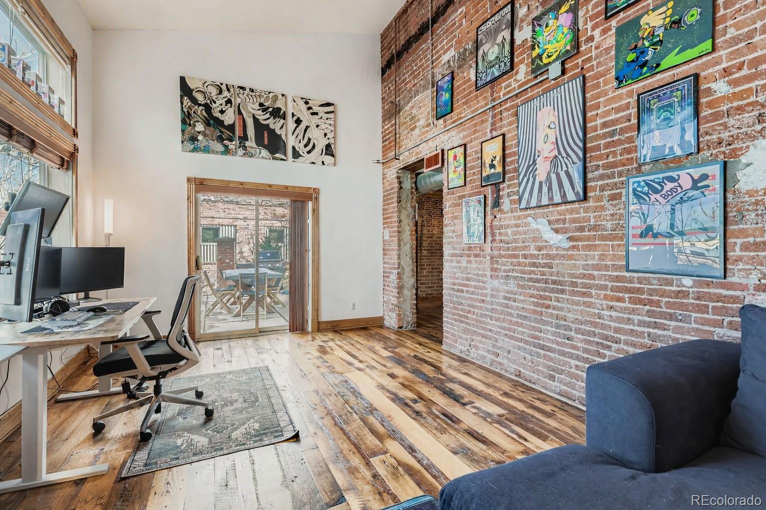 3033 Blake Street Unit: 109