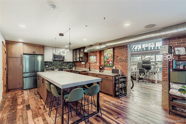 3033 Blake Street Unit: 109