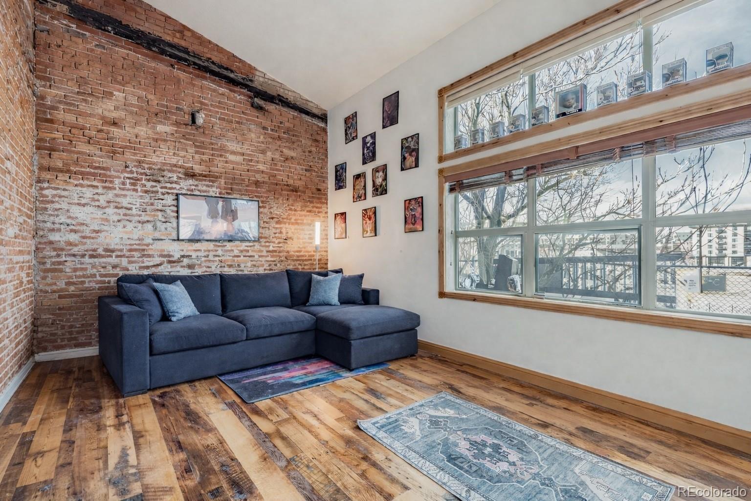 3033 Blake Street Unit: 109