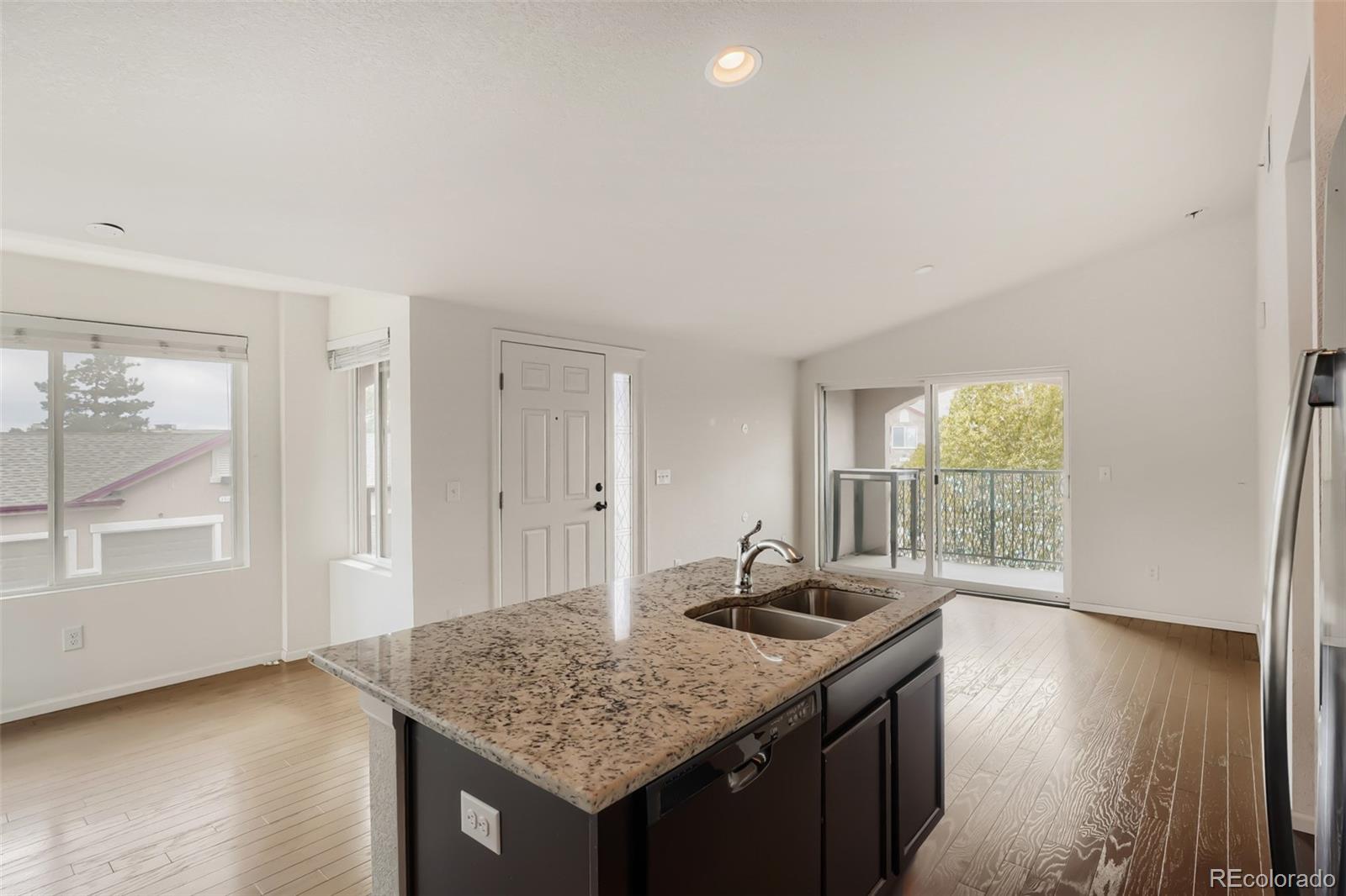 15165 E 16th Place Unit: 203