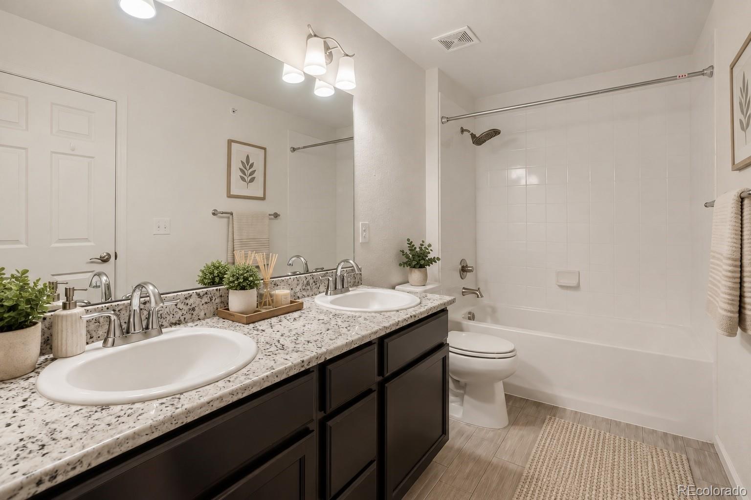 15165 E 16th Place Unit: 203