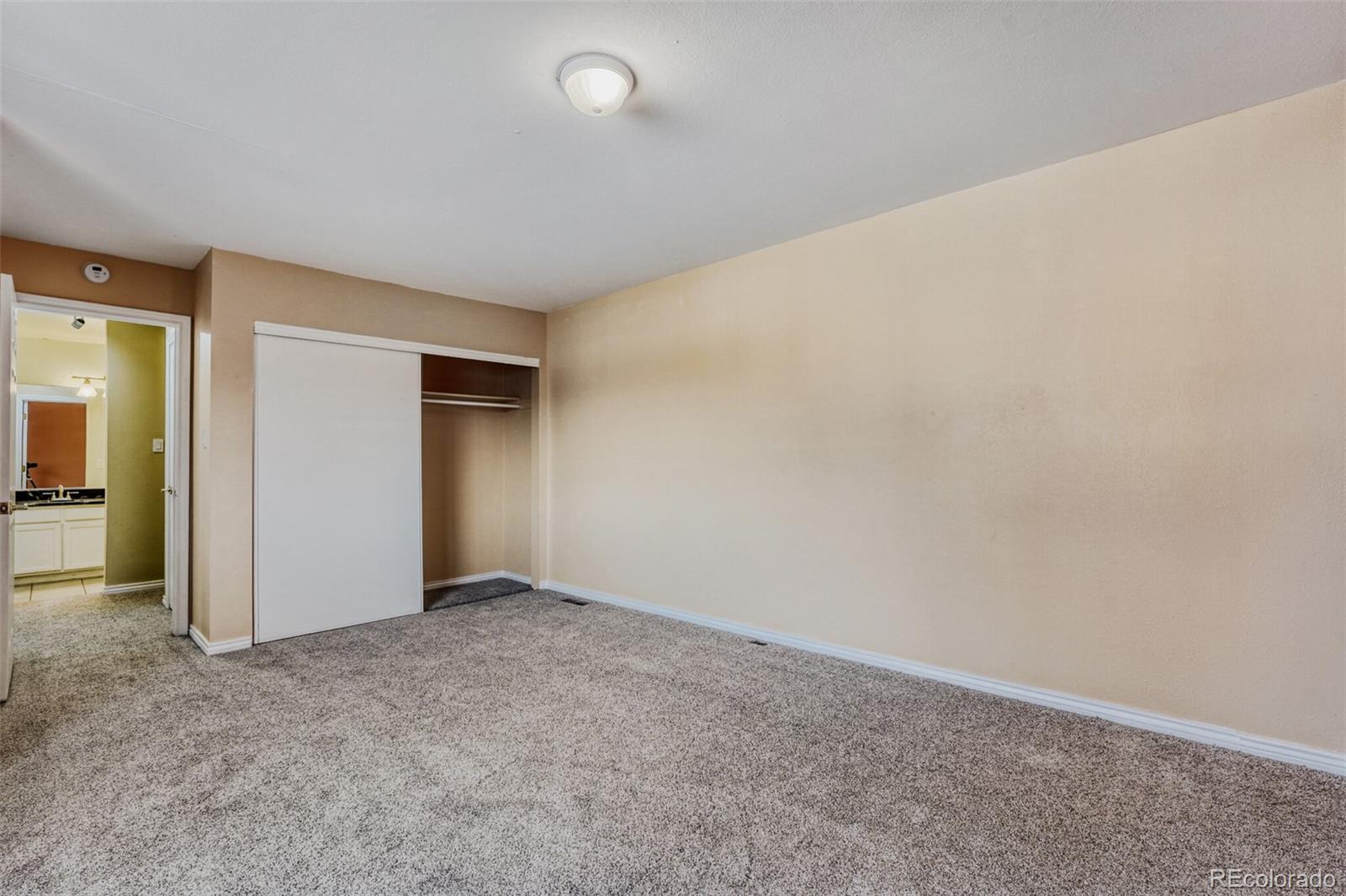 1160 S Clinton Street Unit: 40